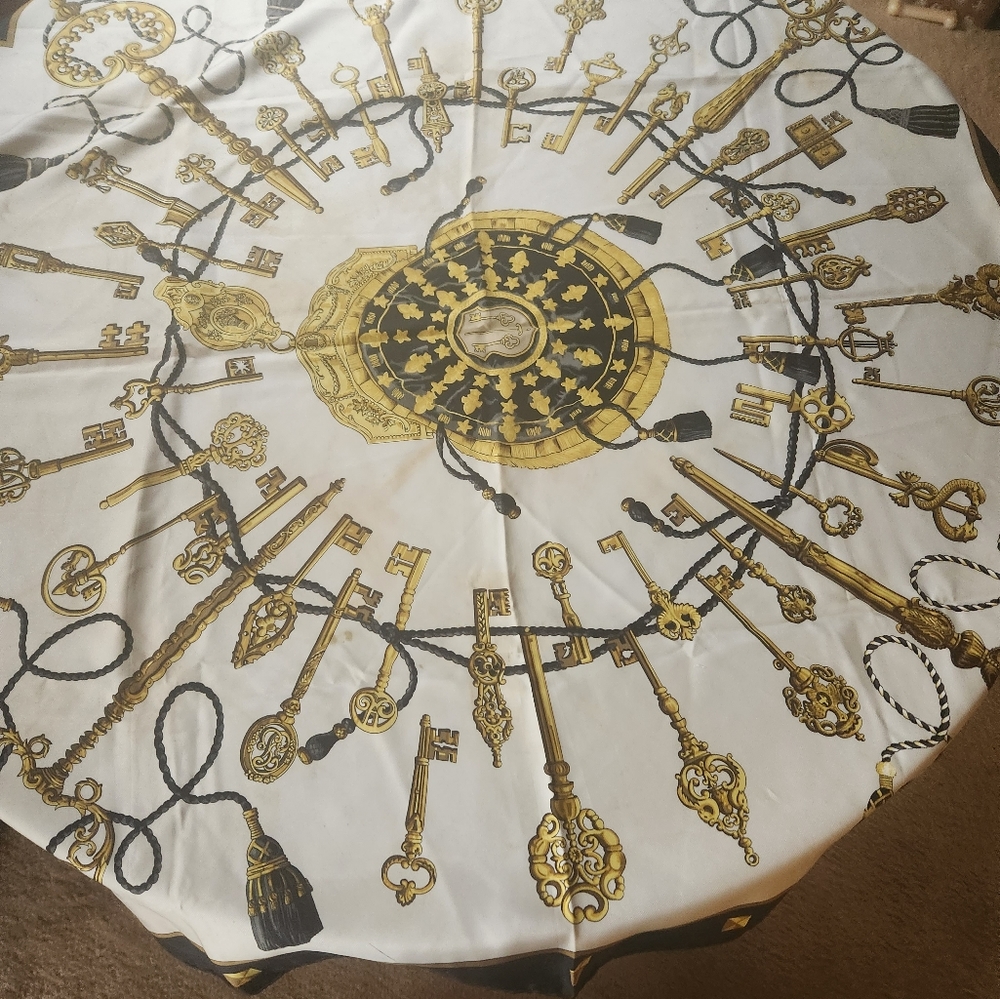 Vintage Hermes 34" rolled edge silk scarf 1991